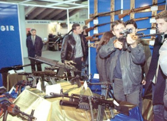 Fabrica de Arme Cugir angajează 300 de persoane